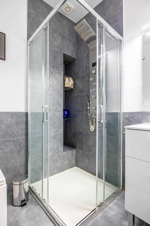 Comfy Away - Apartamento Exclusivo Mercado De Triana Con Balcon Sevilla Exterior foto
